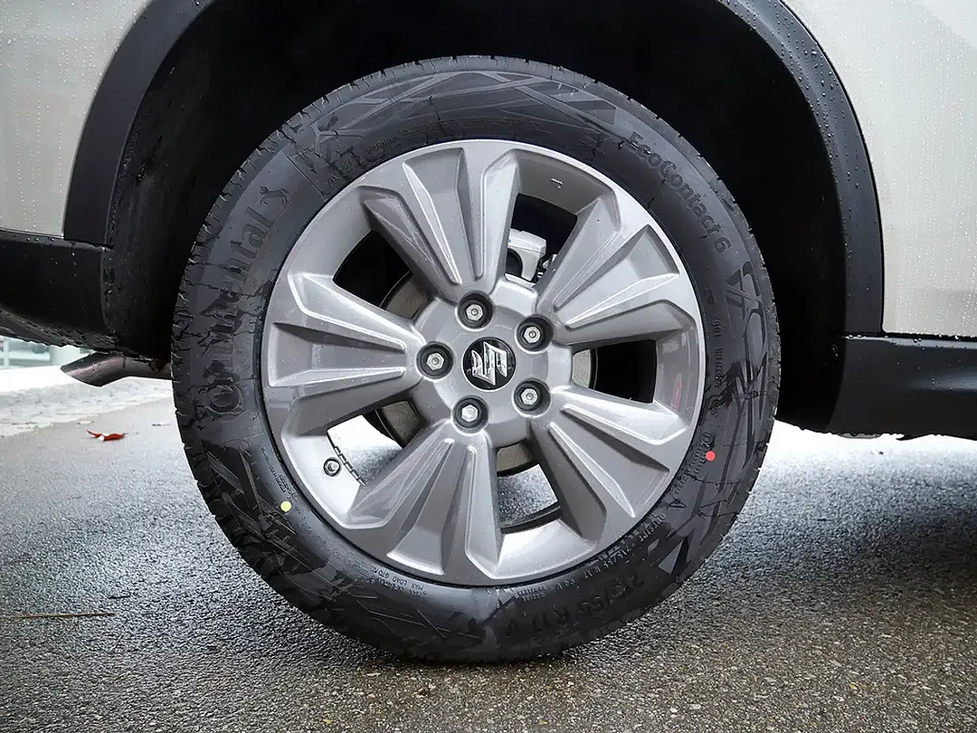 Suzuki Vitara - Thumbnail 7
