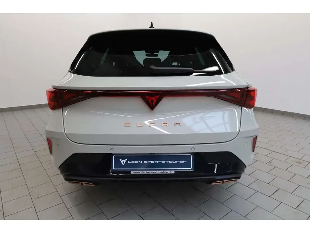 CUPRA Leon - Thumbnail 4