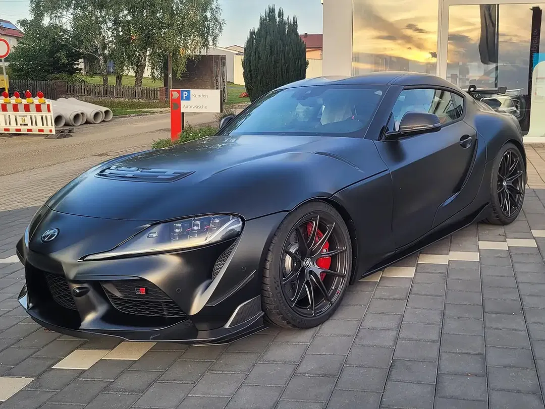 Toyota Supra - Thumbnail 2