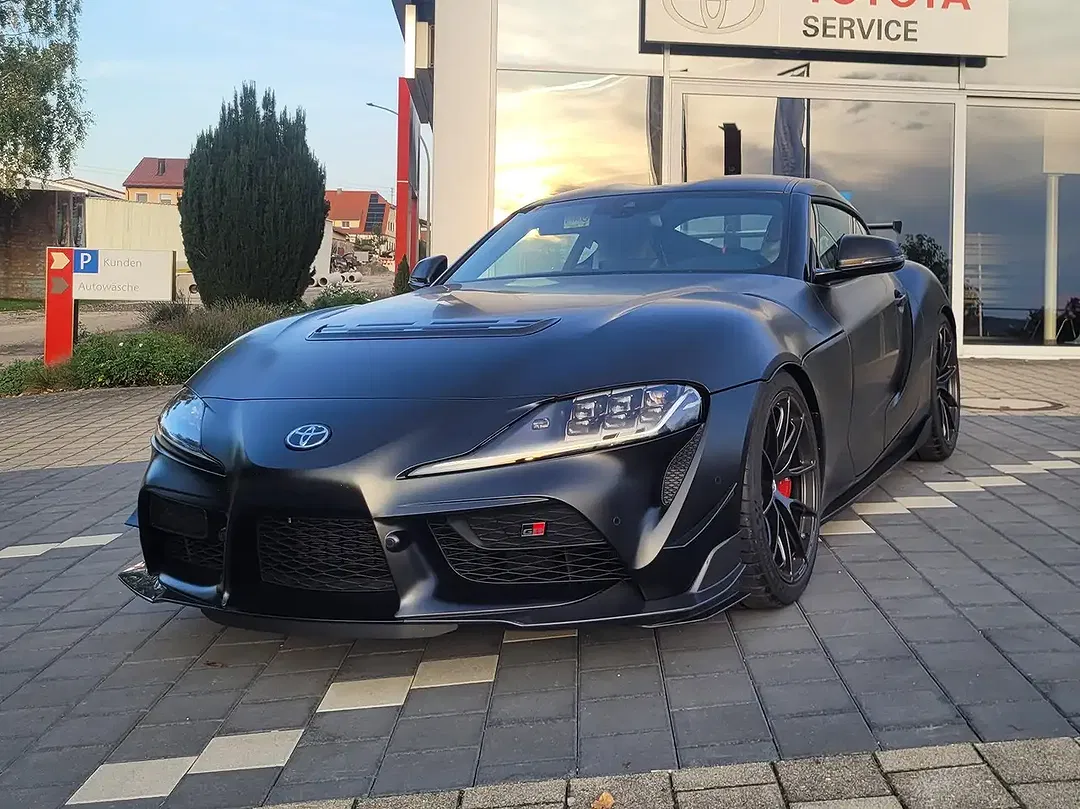 Toyota Supra - Thumbnail 3