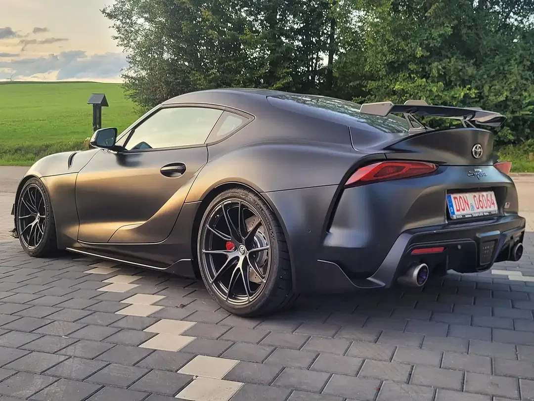 Toyota Supra - Thumbnail 4