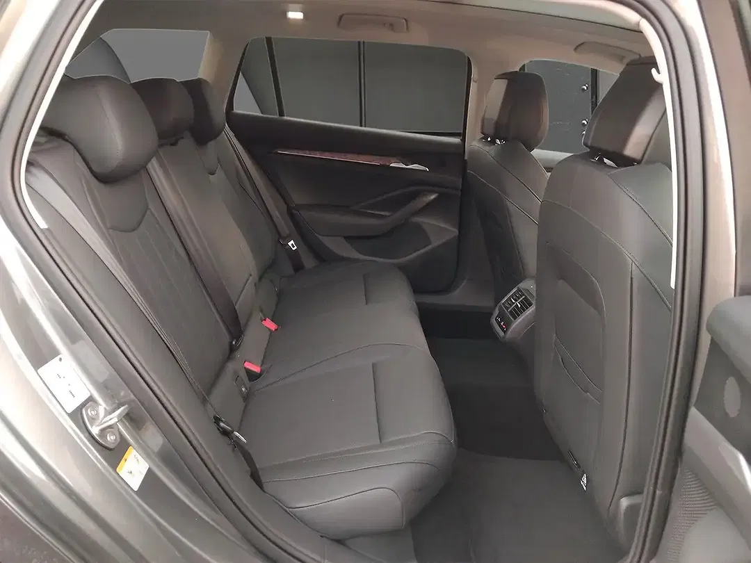 Skoda Superb - Thumbnail 8