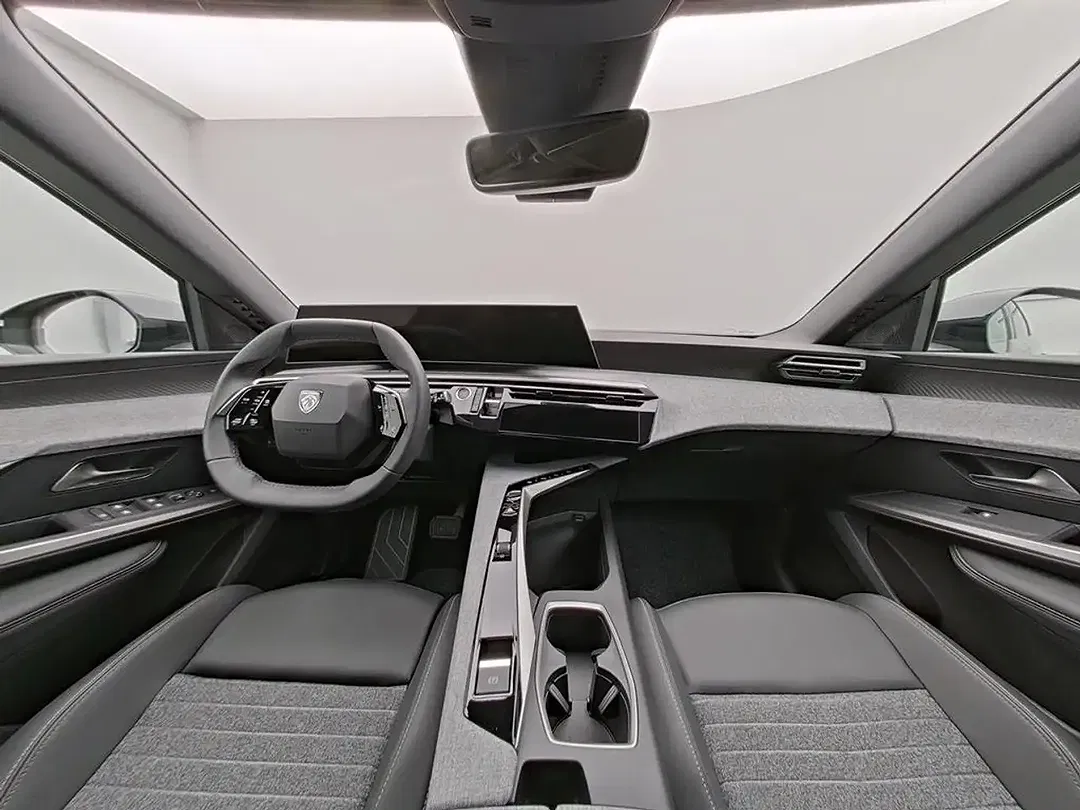 Peugeot 5008 - Thumbnail 9