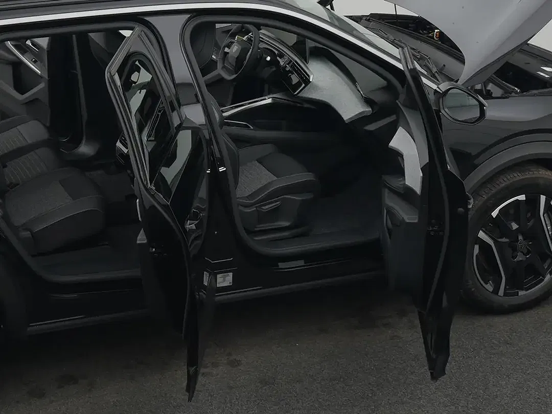Peugeot 5008 - Thumbnail 10