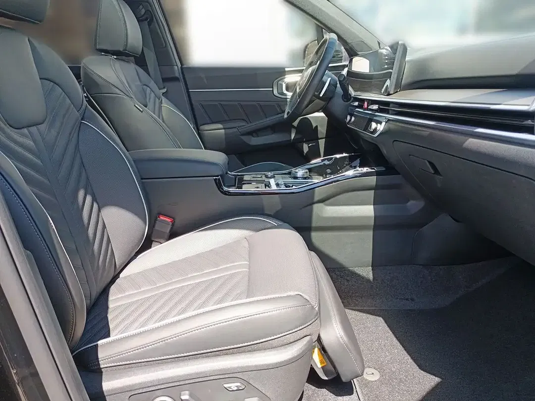 Kia Sorento - Thumbnail 12