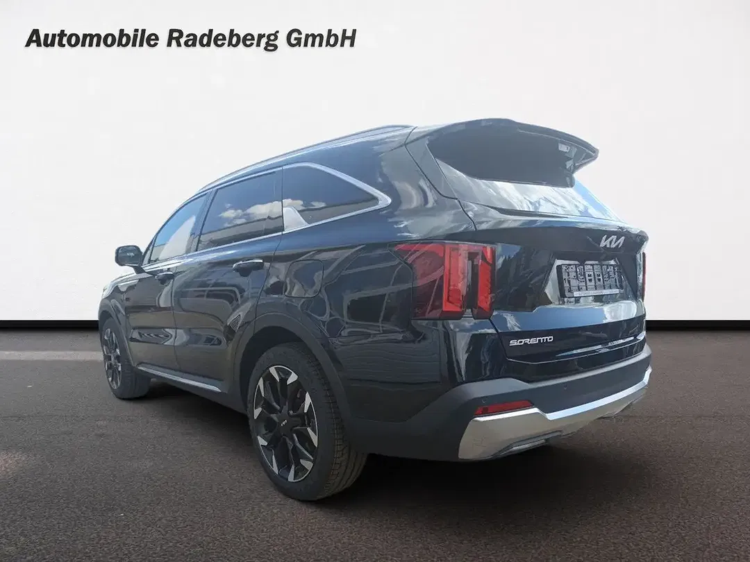Kia Sorento - Thumbnail 4