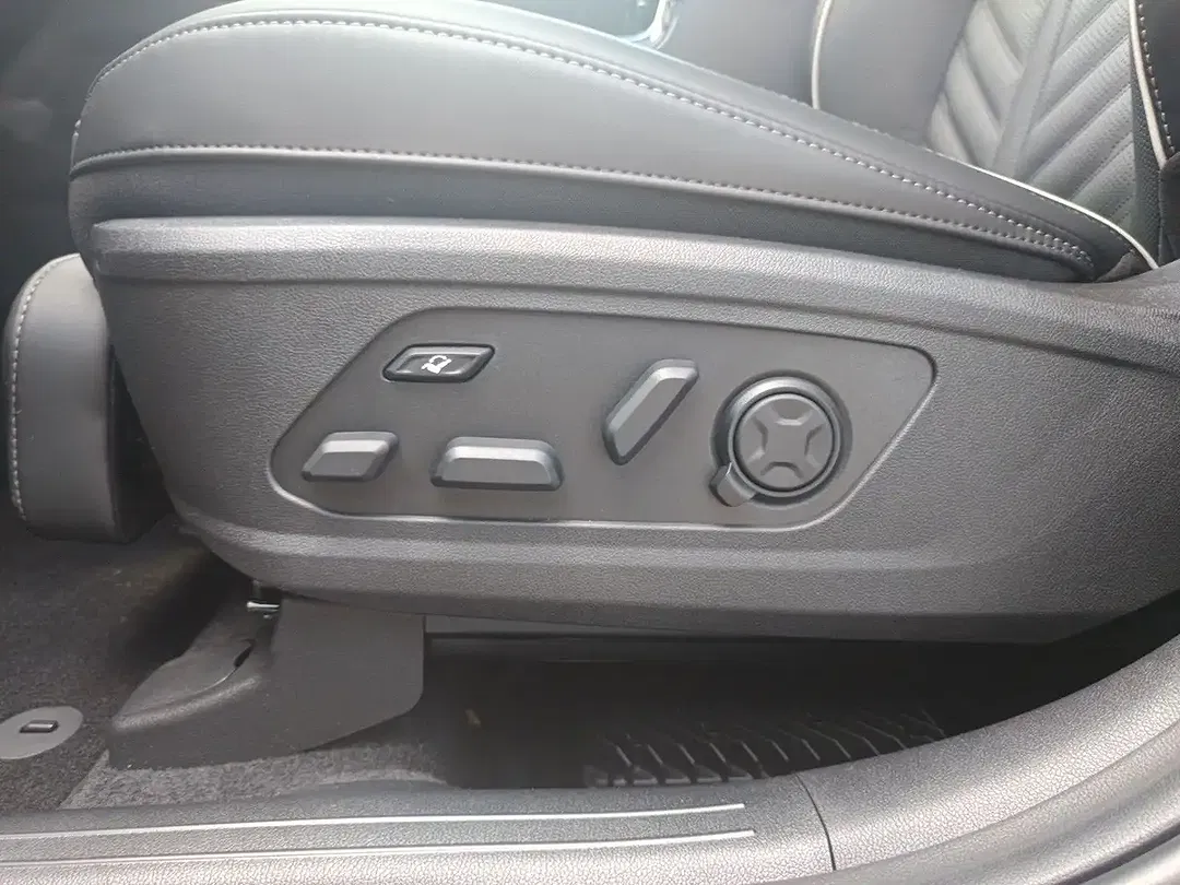 Kia Sorento - Thumbnail 7