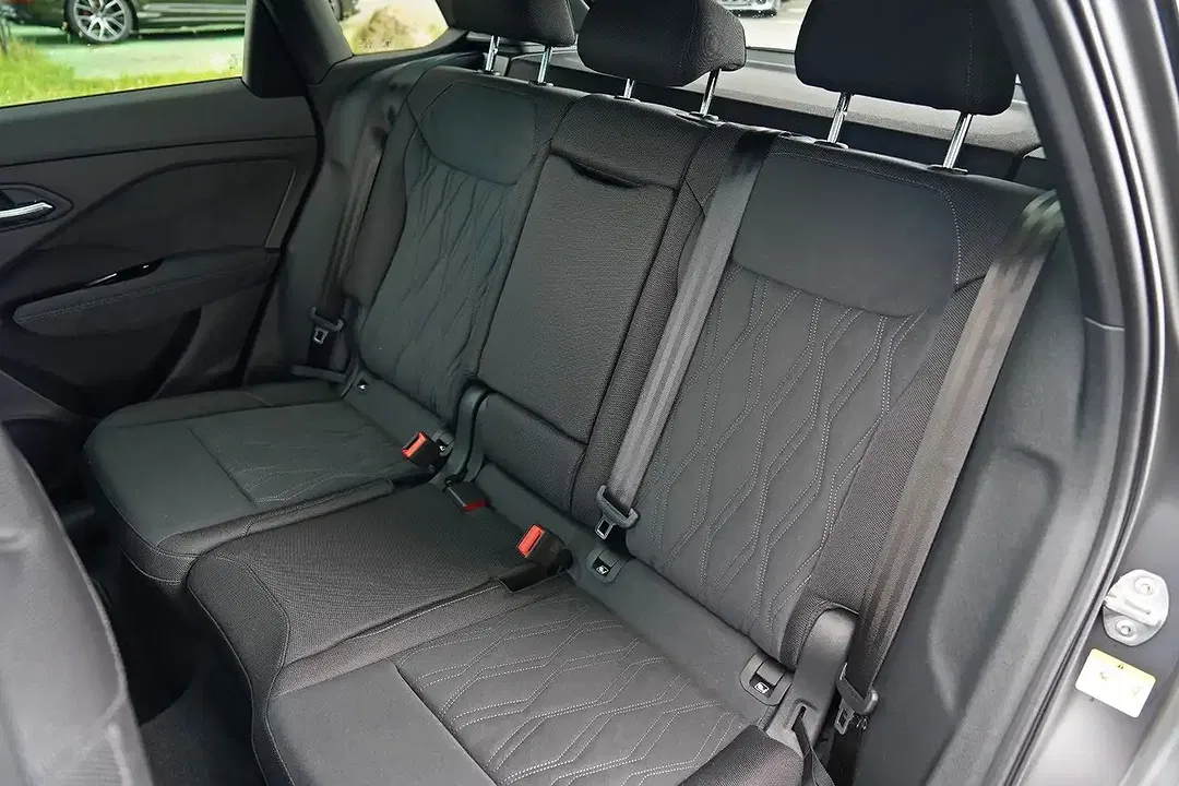 Audi Q3 - Thumbnail 14
