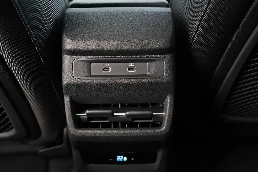 Audi Q3 - Thumbnail 15