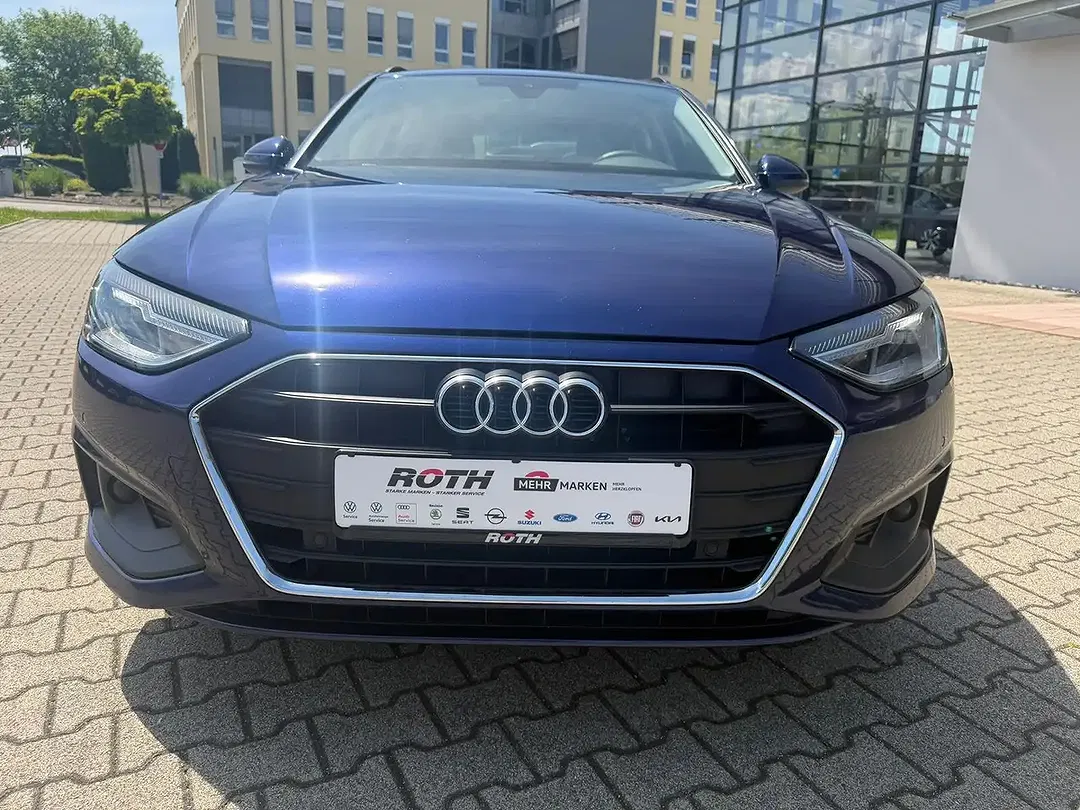 Audi A4 - Thumbnail 9