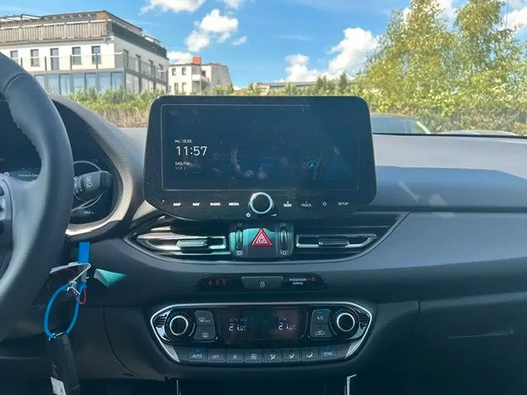 Hyundai i30 - Thumbnail 13