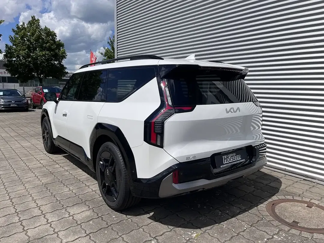 Kia EV9 - Thumbnail 5