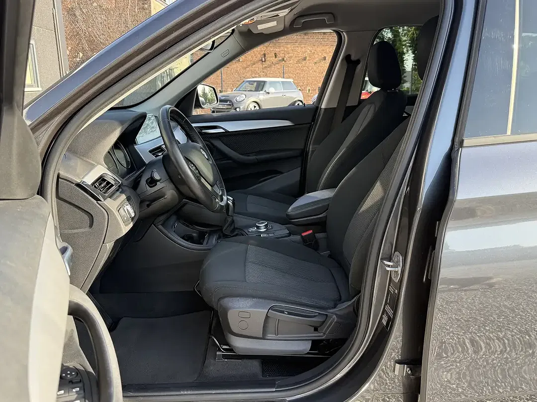 BMW X1 - Thumbnail 9