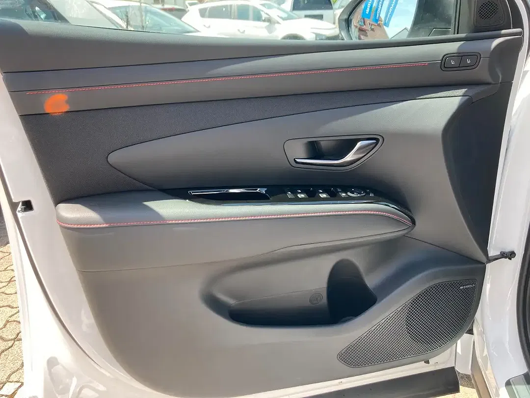 Hyundai TUCSON - Thumbnail 8