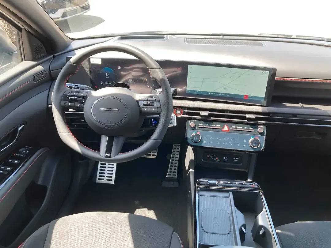 Hyundai TUCSON - Thumbnail 9