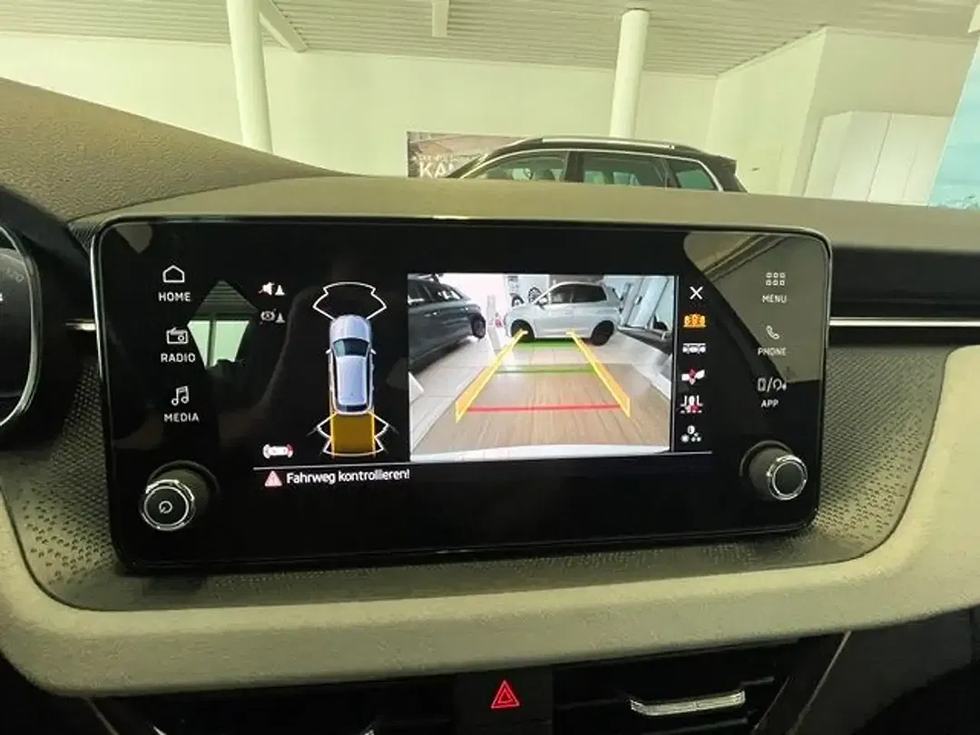 Skoda Kamiq - Thumbnail 11