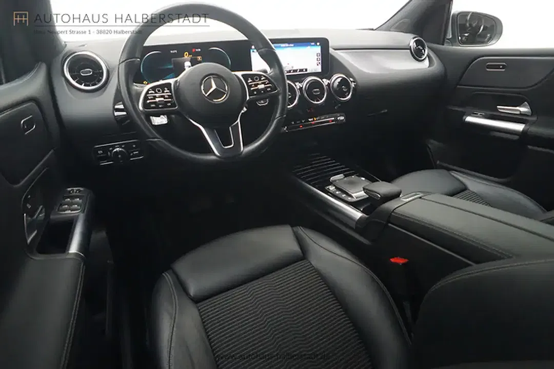 Mercedes-Benz B 200 - Thumbnail 9