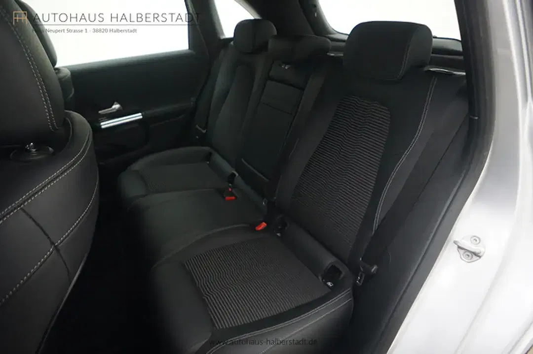 Mercedes-Benz B 200 - Thumbnail 7