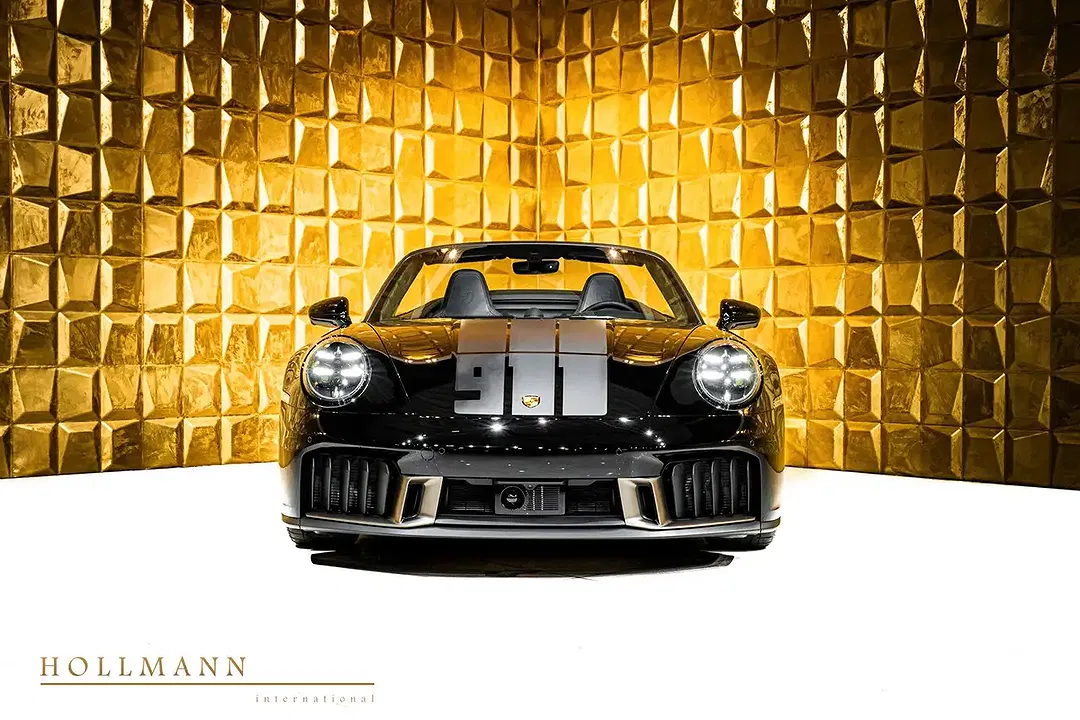 Porsche 992 - Thumbnail 2