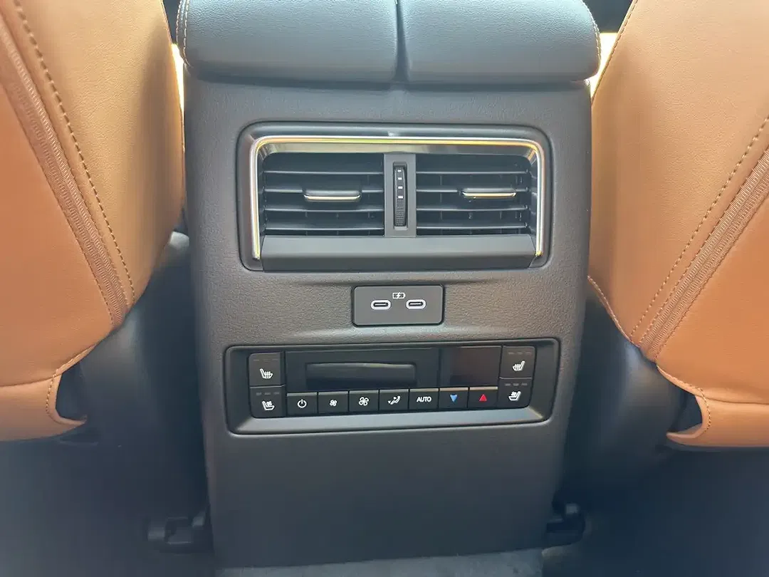 Mazda CX-80 - Thumbnail 15