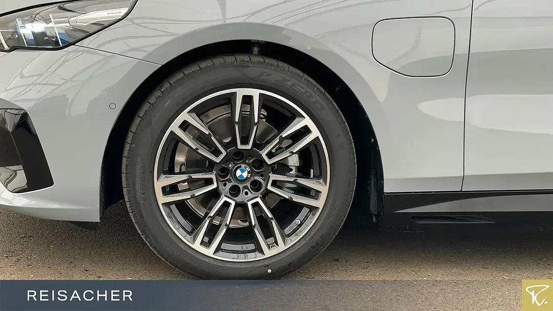 BMW 530 - Thumbnail 3