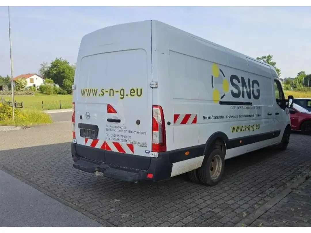 Opel Movano - Thumbnail 2