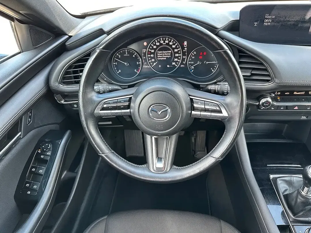Mazda 3 - Thumbnail 12