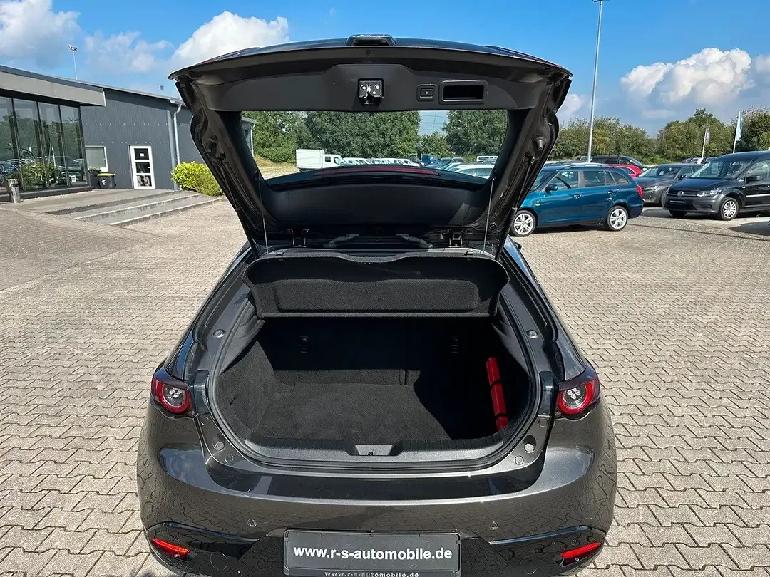 Mazda 3 - Thumbnail 15