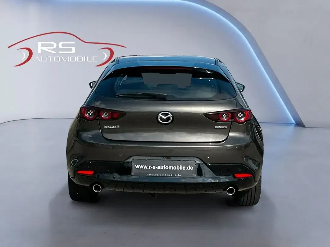 Mazda 3 - Thumbnail 4