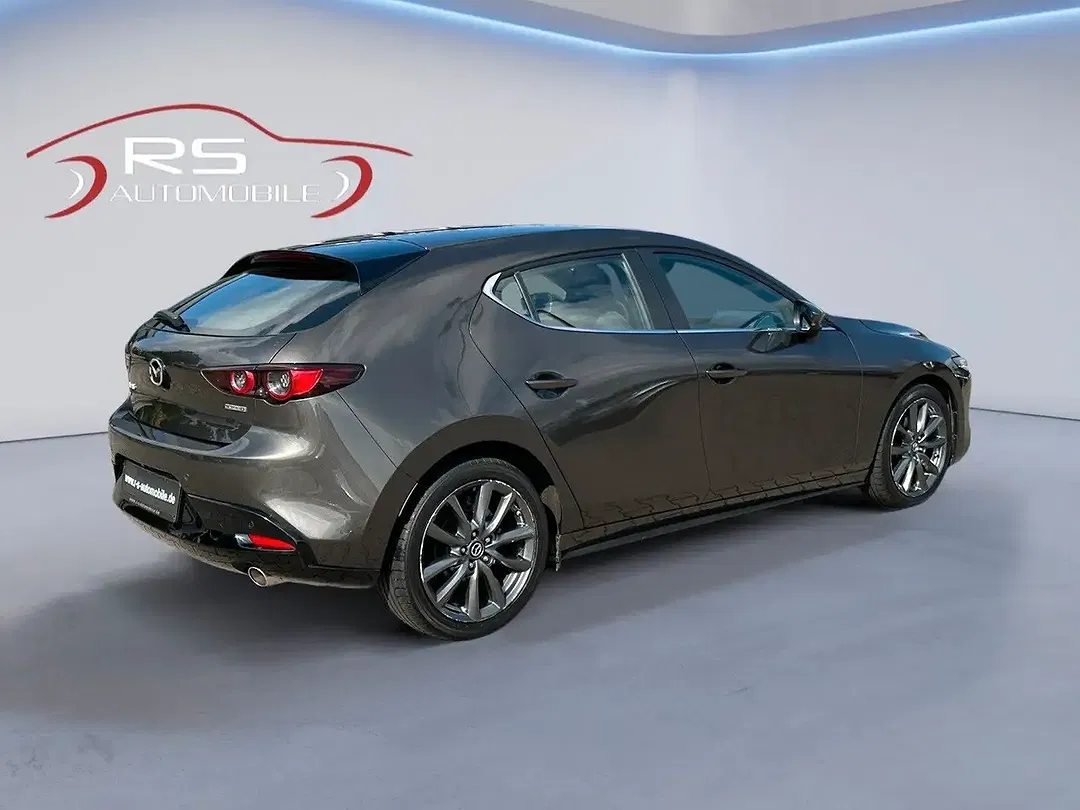 Mazda 3 - Thumbnail 5