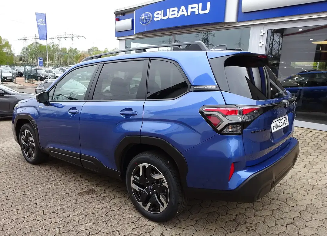 Subaru Forester - Thumbnail 4