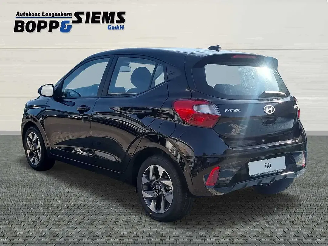 Hyundai i10 - Thumbnail 3