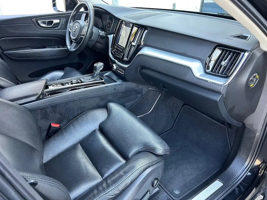 Volvo XC60 - Thumbnail 14