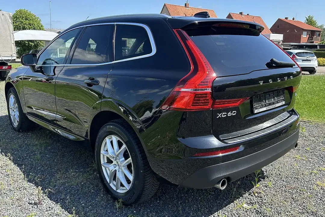 Volvo XC60 - Thumbnail 4