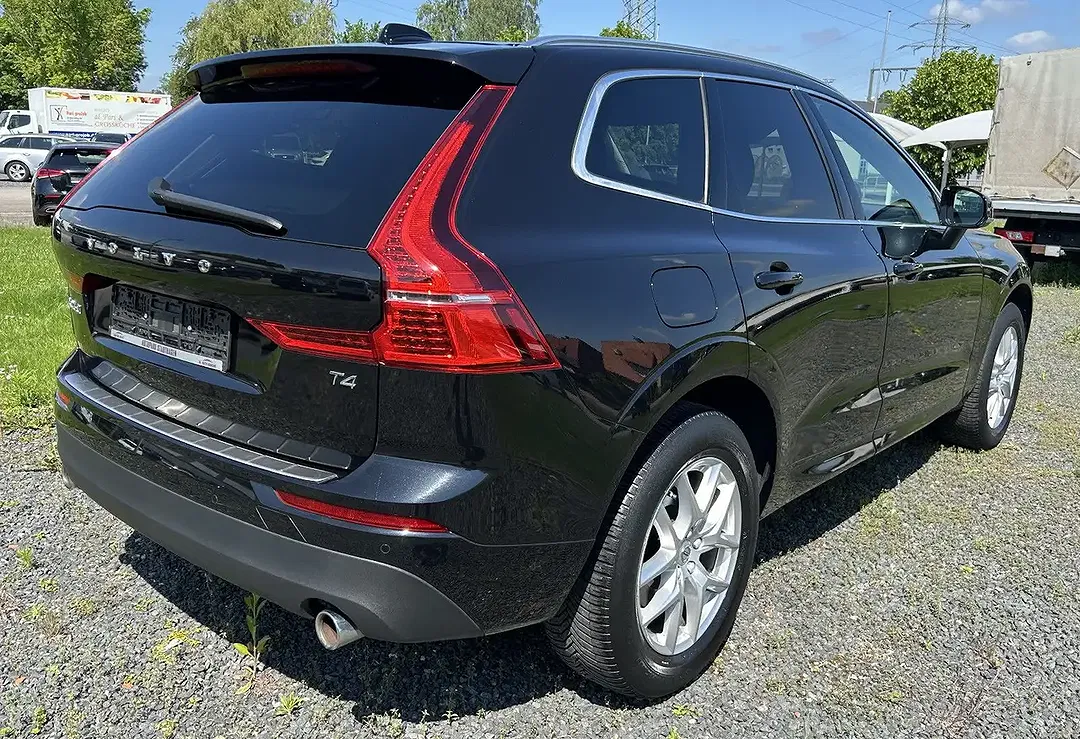 Volvo XC60 - Thumbnail 5