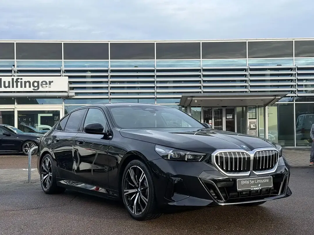 BMW 530 - Thumbnail 1