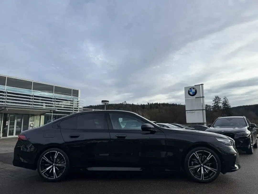 BMW 530 - Thumbnail 8