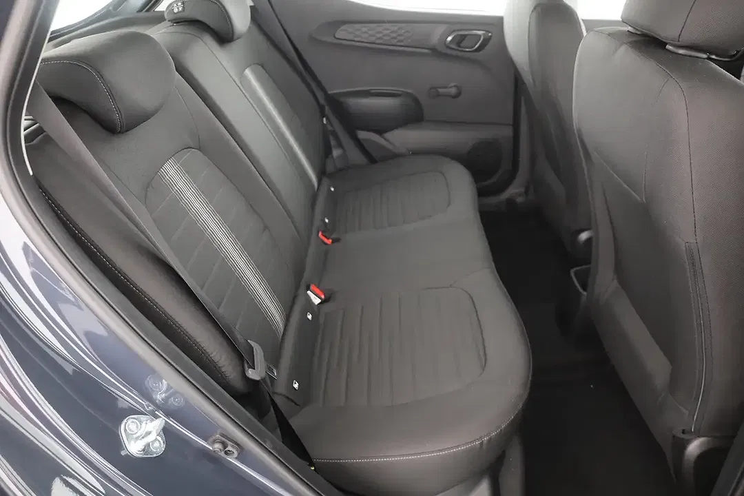 Hyundai i10 - Thumbnail 23