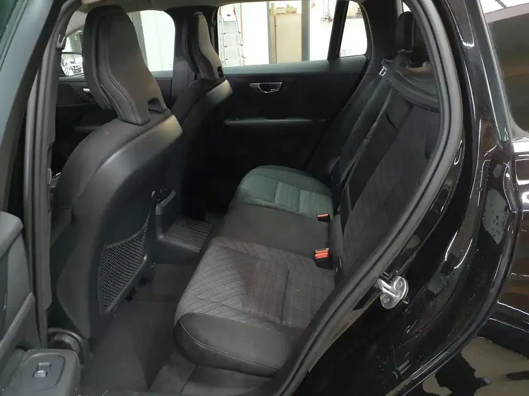 Volvo V60 - Thumbnail 13