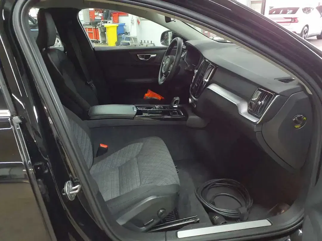Volvo V60 - Thumbnail 8