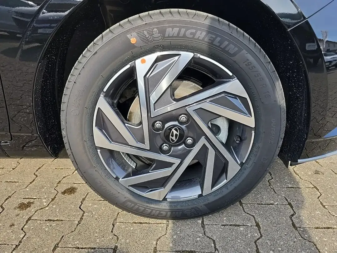 Hyundai i20 - Thumbnail 15