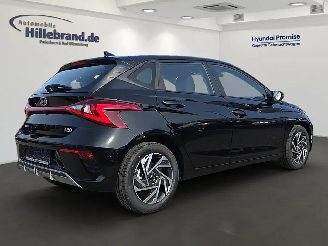 Hyundai i20 - Thumbnail 3