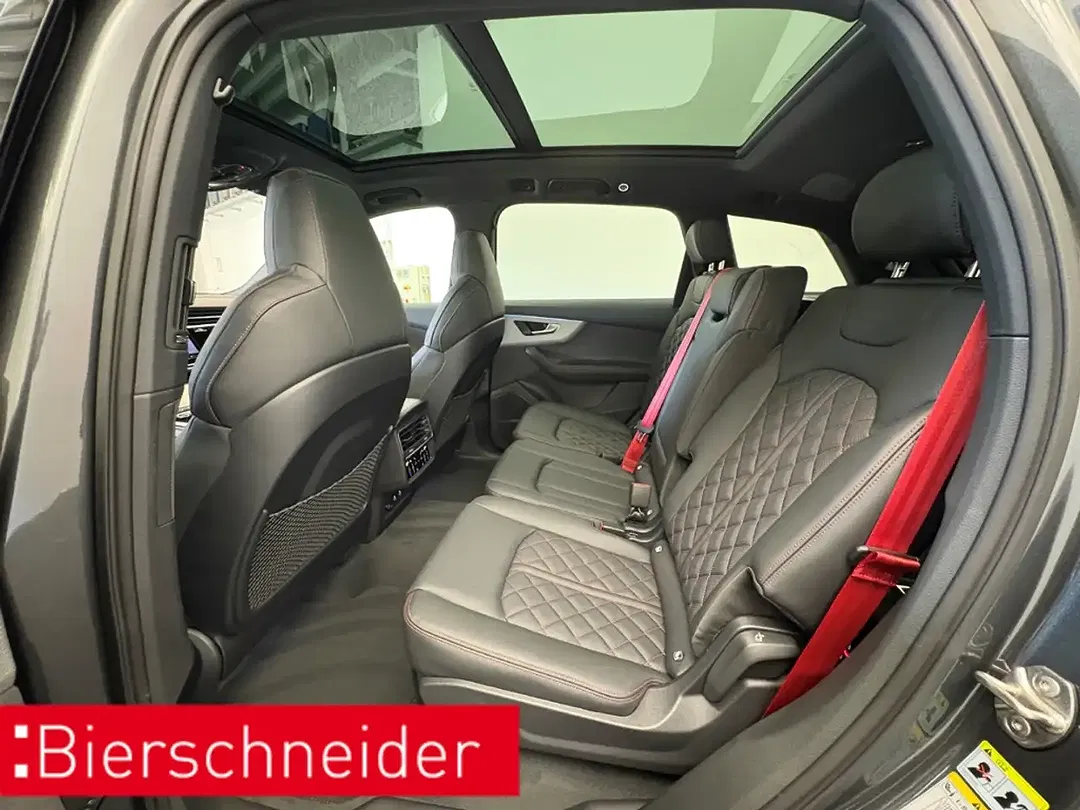 Audi Q7 - Thumbnail 9