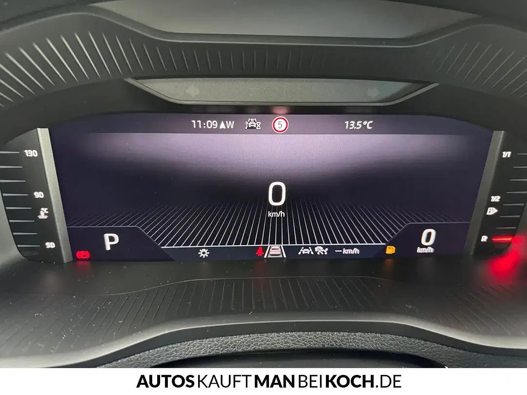 Skoda Karoq - Thumbnail 10