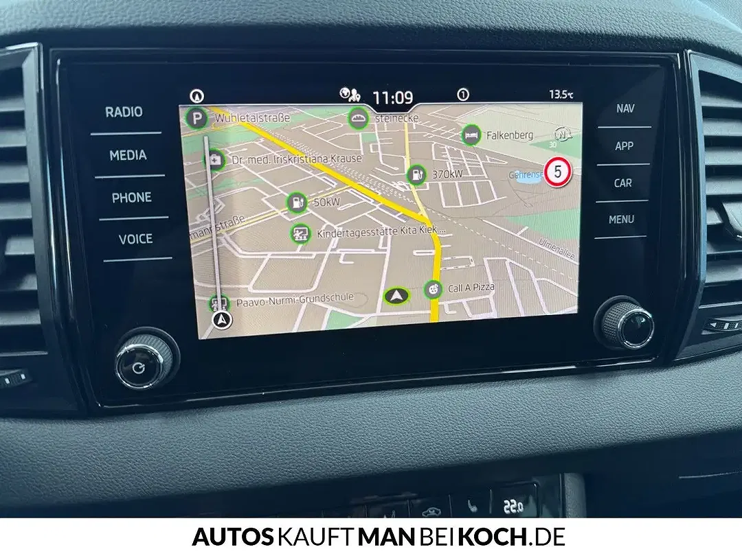 Skoda Karoq - Thumbnail 11