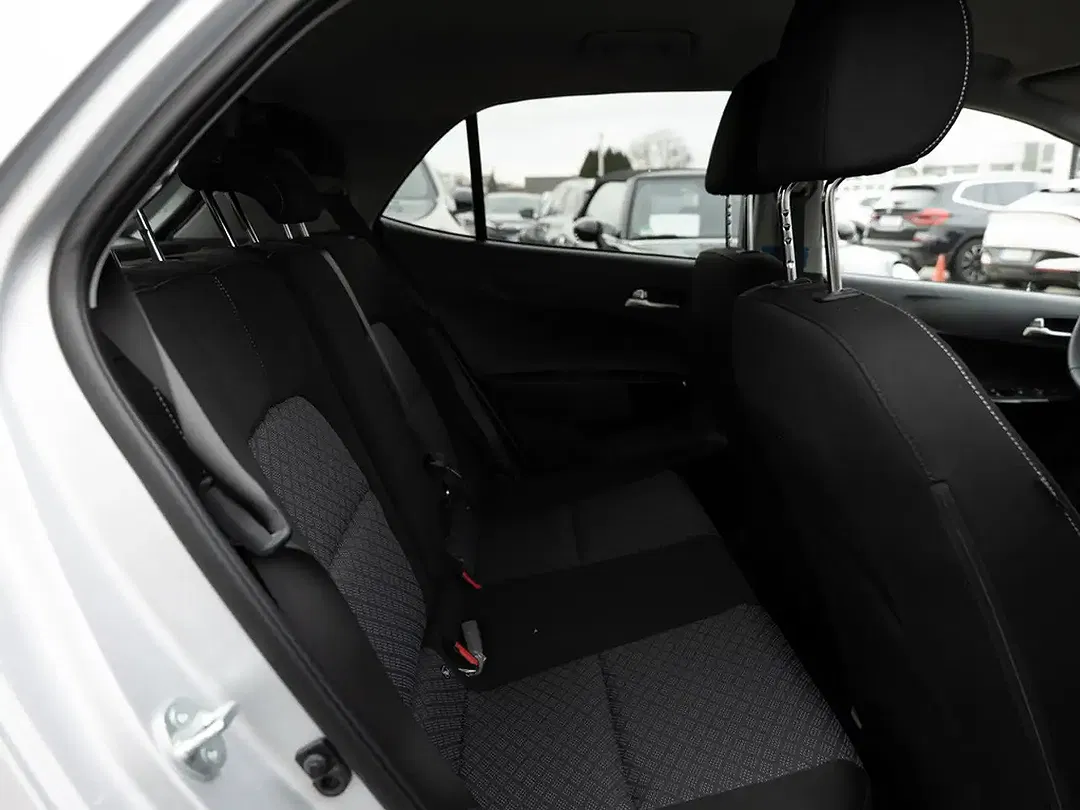Kia Picanto - Thumbnail 9