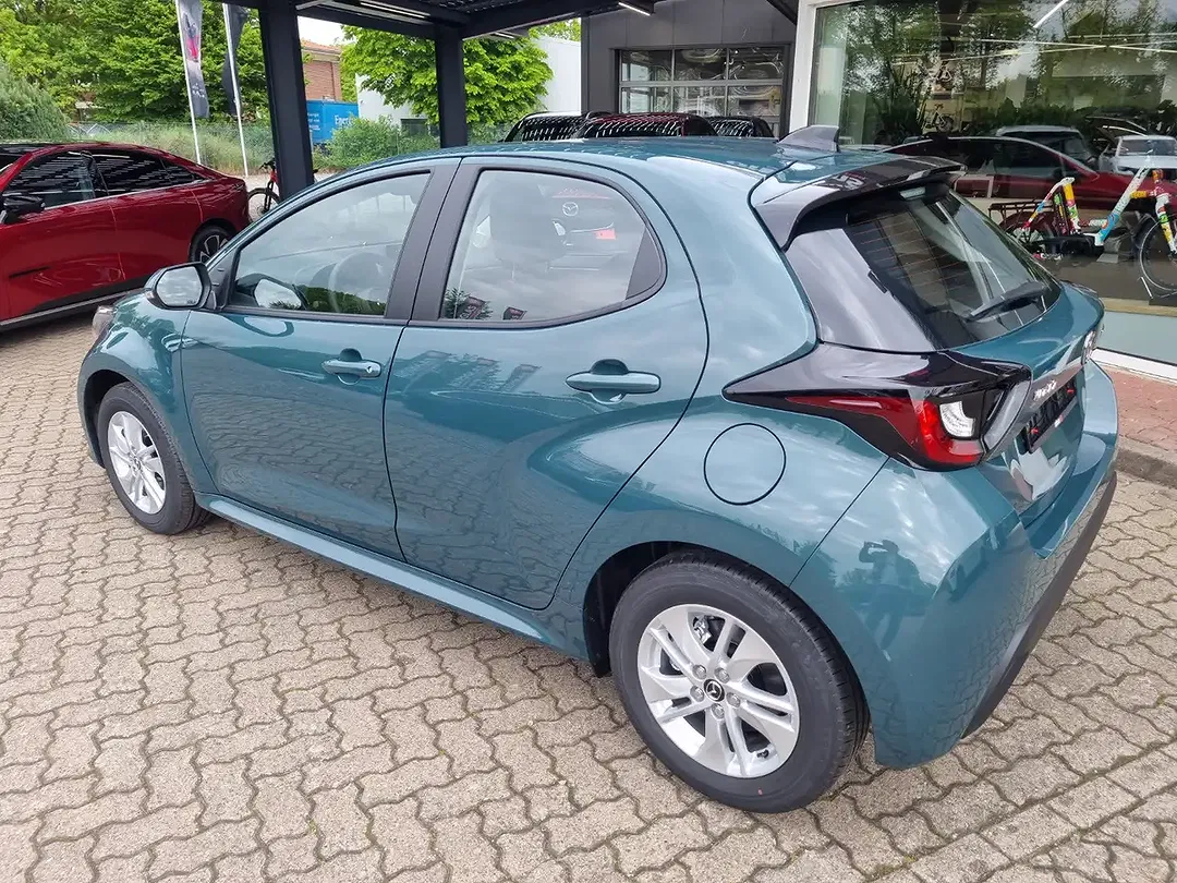 Mazda 2 - Thumbnail 10
