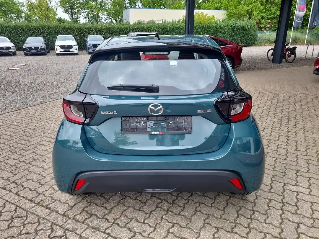 Mazda 2 - Thumbnail 3