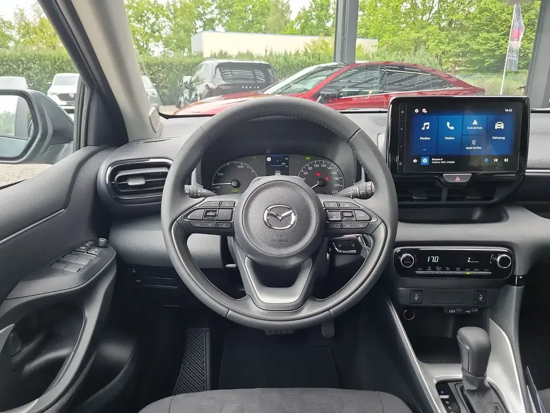 Mazda 2 - Thumbnail 5