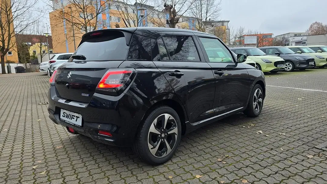 Suzuki Swift - Thumbnail 10